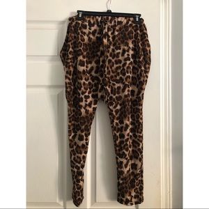 🆕 Charlotte Russe leopard print pant large